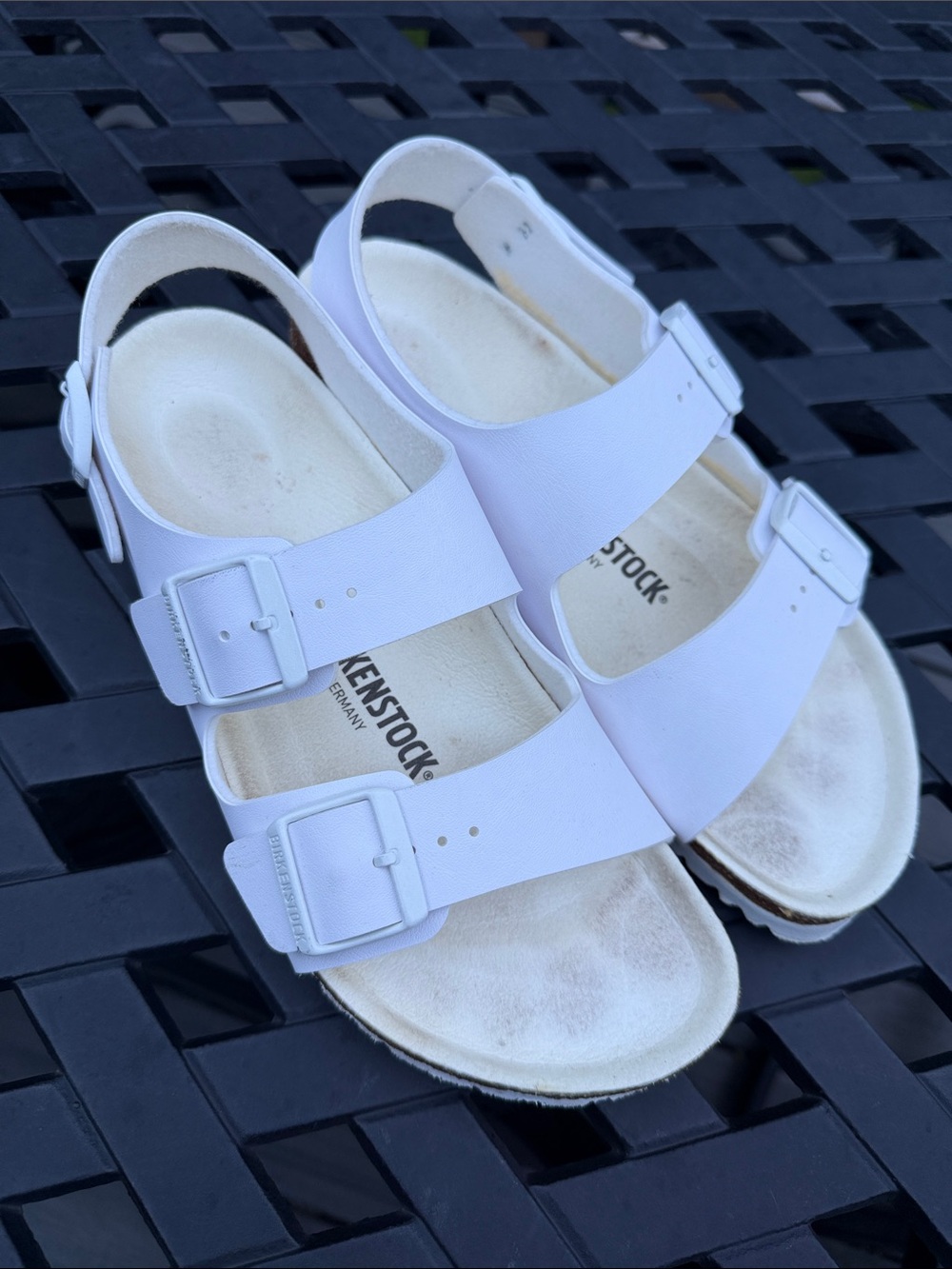 White Milano Birkenstock Back Strap Sandals Size 42 (Excellent Used Condition)